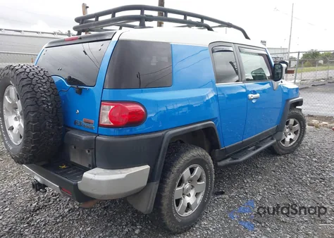2007 Toyota Fj Cruiser z USA, uszkodzony, nr VIN JTEBU11F570029327